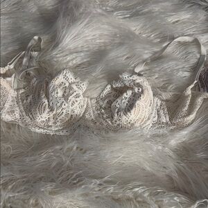 Victoria's Secret white Bra for Everyday Comfort